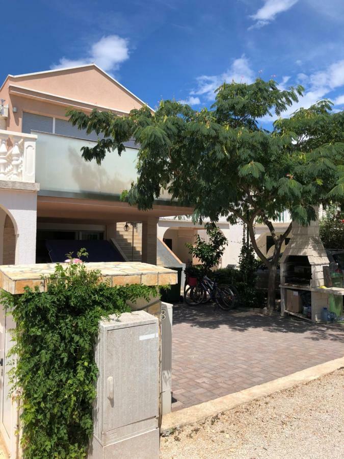 Harmony Vir Luxurioes Ausgestattete Ferienwohnung Mit 65M2 מראה חיצוני תמונה